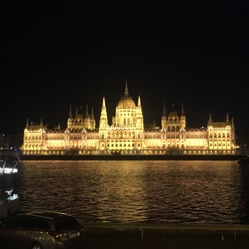 budapest-parliment